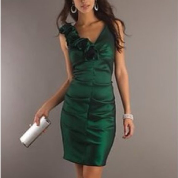 Xscape by Joanna Chen Semi Formal Dress - 2 Tone - Picture 1 of 4